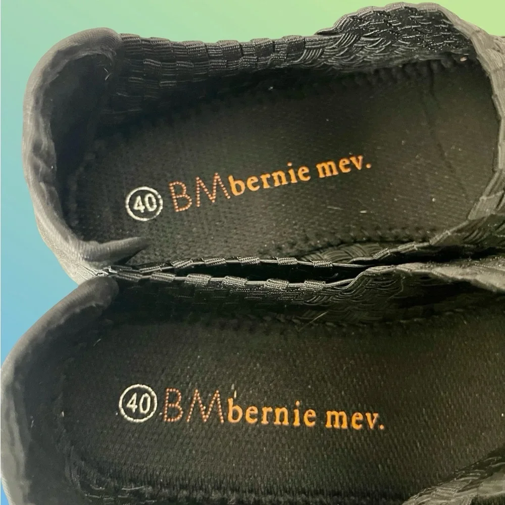 Bernie Mev New York Black Elastic Woven Pull on Mary Jane Wedge Sz40
